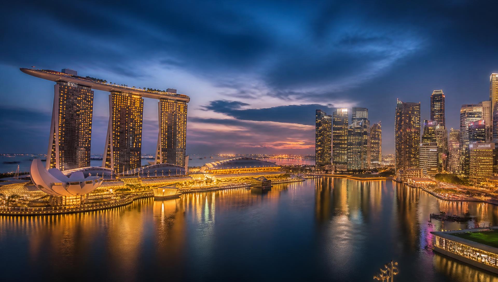 Marina Bay Singapore skyline at dusk